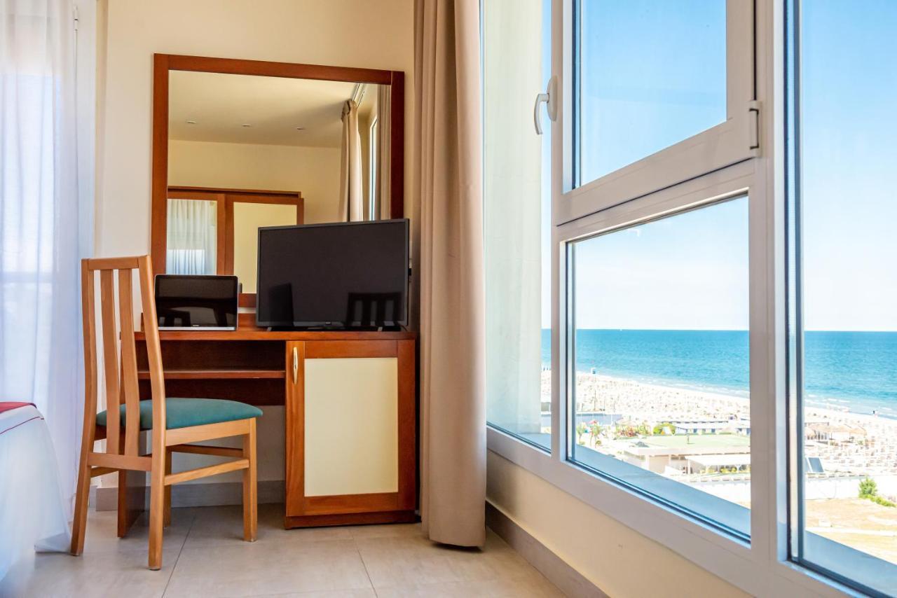 Hotel Adria Мілано-Маріттіма Екстер'єр фото