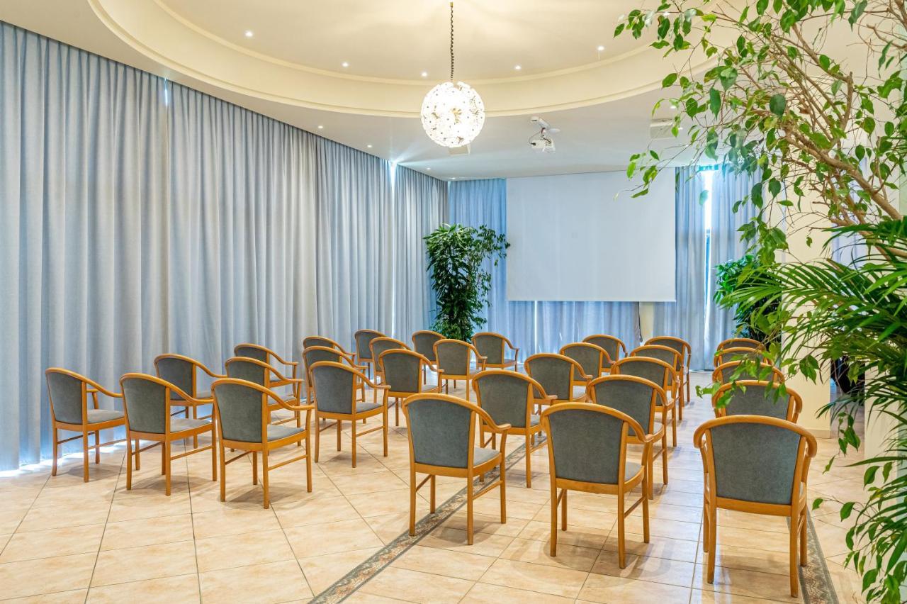 Hotel Adria Мілано-Маріттіма Екстер'єр фото