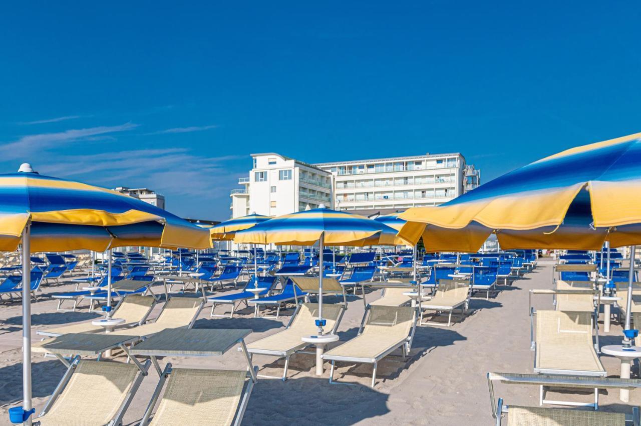 Hotel Adria Мілано-Маріттіма Екстер'єр фото