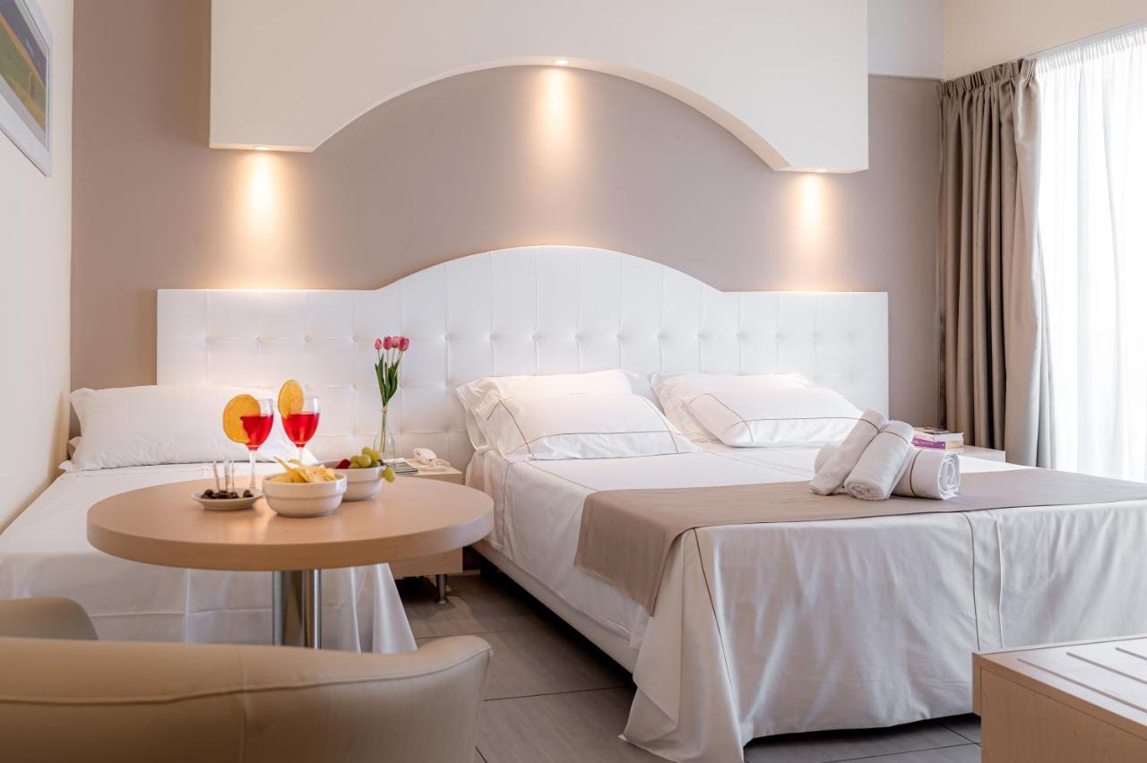 Hotel Adria Мілано-Маріттіма Екстер'єр фото