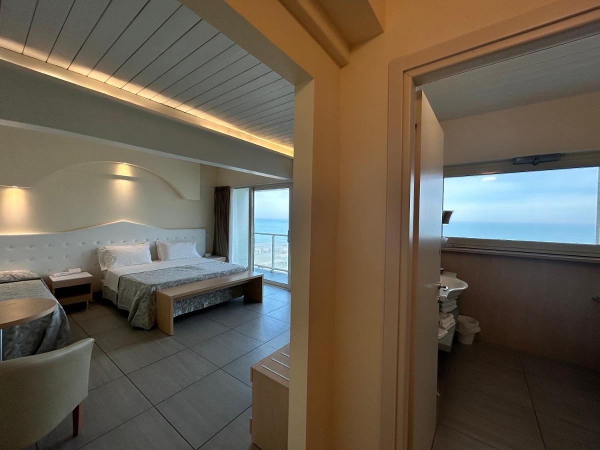 Hotel Adria Мілано-Маріттіма Екстер'єр фото