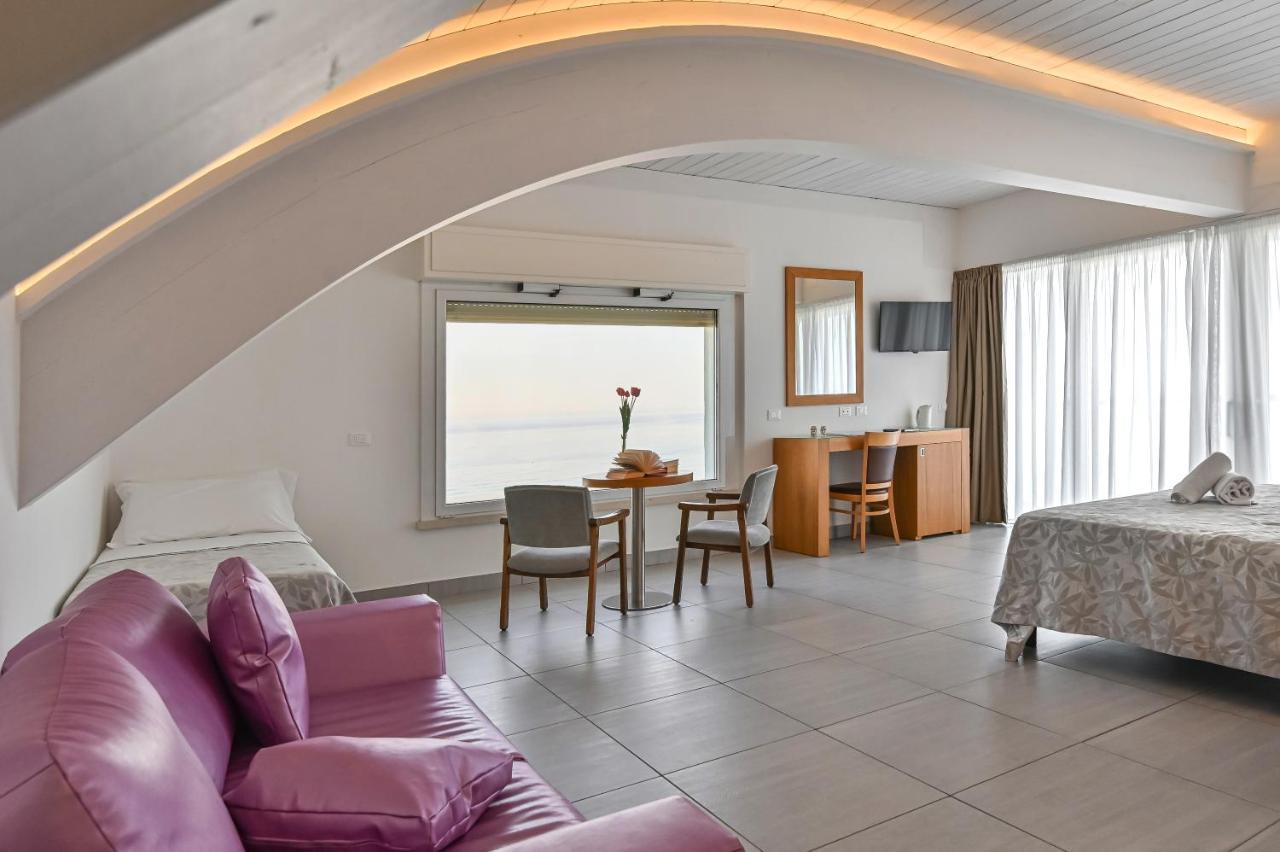 Hotel Adria Мілано-Маріттіма Екстер'єр фото