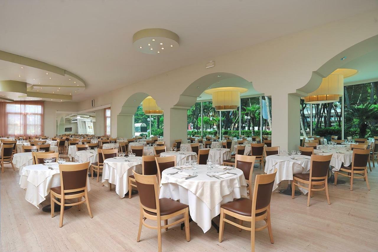 Hotel Adria Мілано-Маріттіма Екстер'єр фото